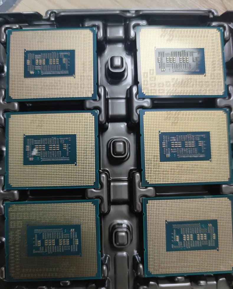 Geeknetic Vistos a la venta procesadores de muestra de los Intel Core i9 12900K por 600 euros 3