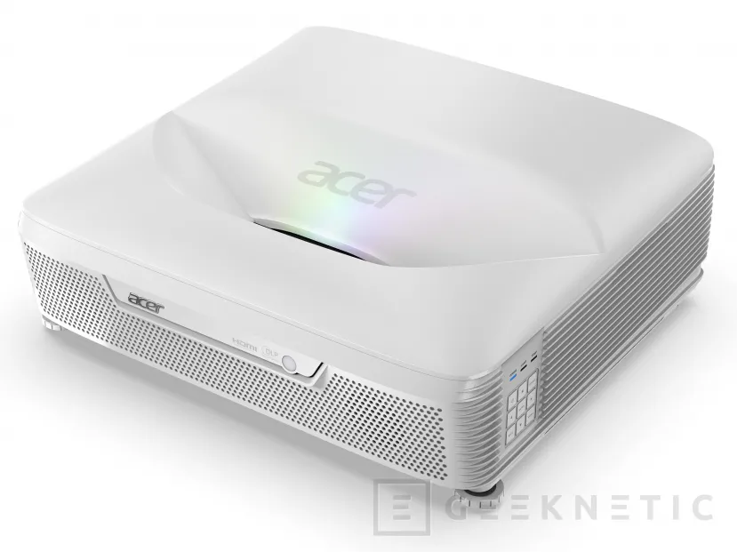 Geeknetic El Proyector Acer L811 ofrece 120 pulgadas y resolución 4K a tan solo 0,312 m de distancia 1