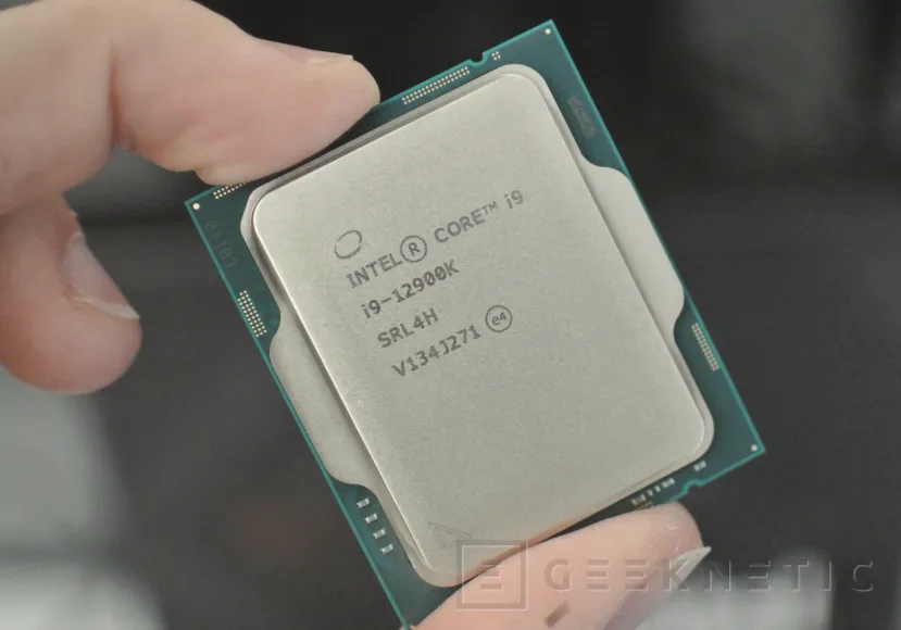 Geeknetic Intel presenta las CPUs Alder Lake-S superando al AMD Ryzen 9 5950X 3