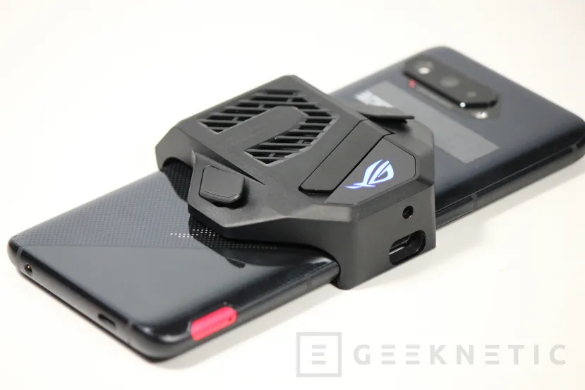 Geeknetic ASUS ROG Phone 5S Review 54