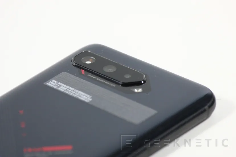 Geeknetic ASUS ROG Phone 5S Review 5