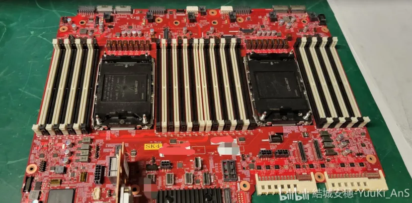 Geeknetic Aparecen imágenes de las primeras placas para Intel Sapphire Rapids con 32 slots de RAM y doble socket LGA-4677X 1