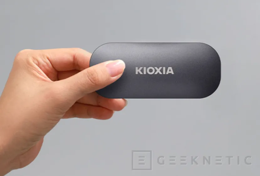 Geeknetic Kioxia presenta sus SSD Portables Exceria PLUS alcanzando 1.050 MB/s a través de USB-C 3
