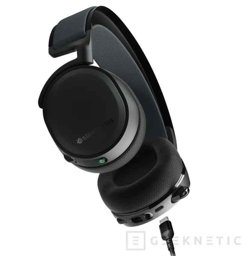 Geeknetic SteelSeries anuncia los auriculares Arctis 7+ y Arctis 7P+ con conectividad inalámbrica y USB-C 1