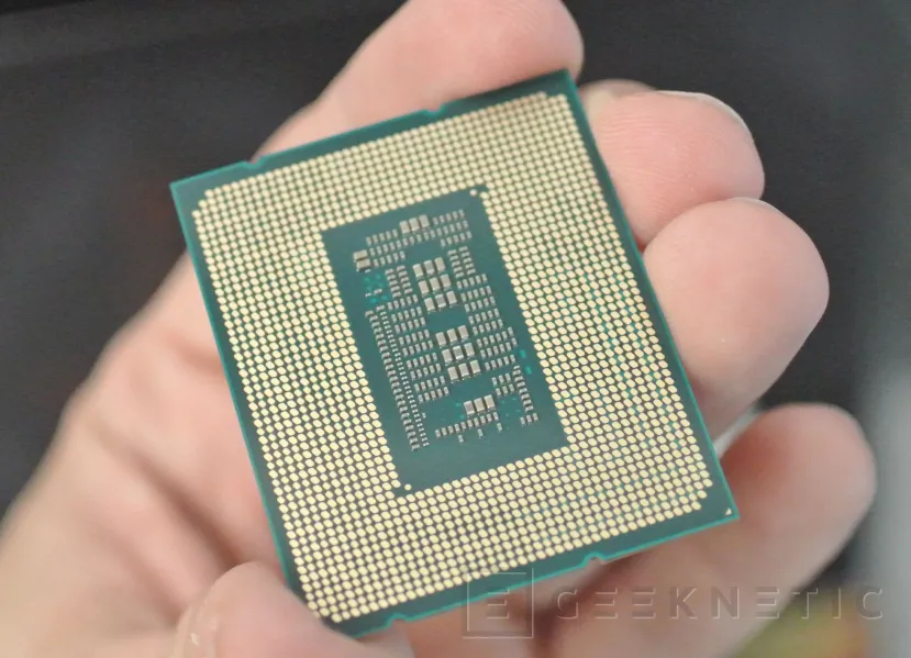 Geeknetic Los Intel Alder Lake tienen un consumo menor en juegos que los AMD Ryzen 5000 o los Intel de 11 Gen 1