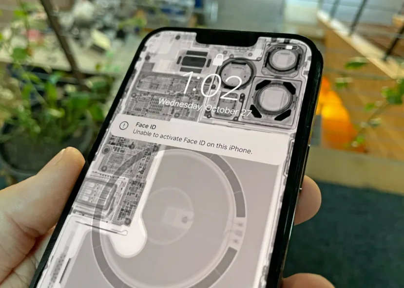 Geeknetic Apple ha añadido nuevas trabas a la reparación de pantallas de los iPhone 13 en forma de un chip BGA 2