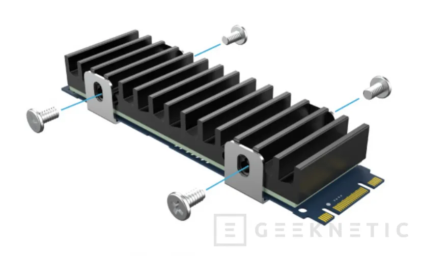 Geeknetic AKASA anuncia su disipador Gecko Pro para SSD M.2 de todos los tamaños 1