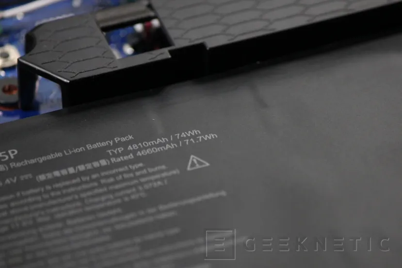 Geeknetic Acer Predator Helios 500 Review con Core i9-11980HK y RTX 3080 26
