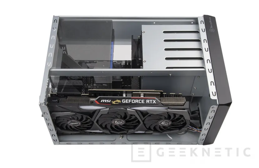 Geeknetic  SilverStone CS351: una caja microATX para montar un híbrido entre NAS y ordenador gaming 1