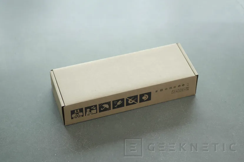 Geeknetic Valve muestra el prototipo final de la Steam Deck y como será su embalaje 1