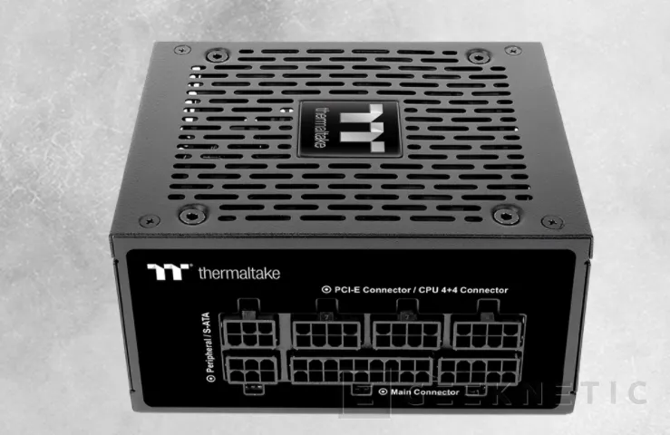 Geeknetic Thermaltake añade fuentes Toughpower SFX de 450, 550 y 650 W con cables modulares y certificación 80+ Gold 2