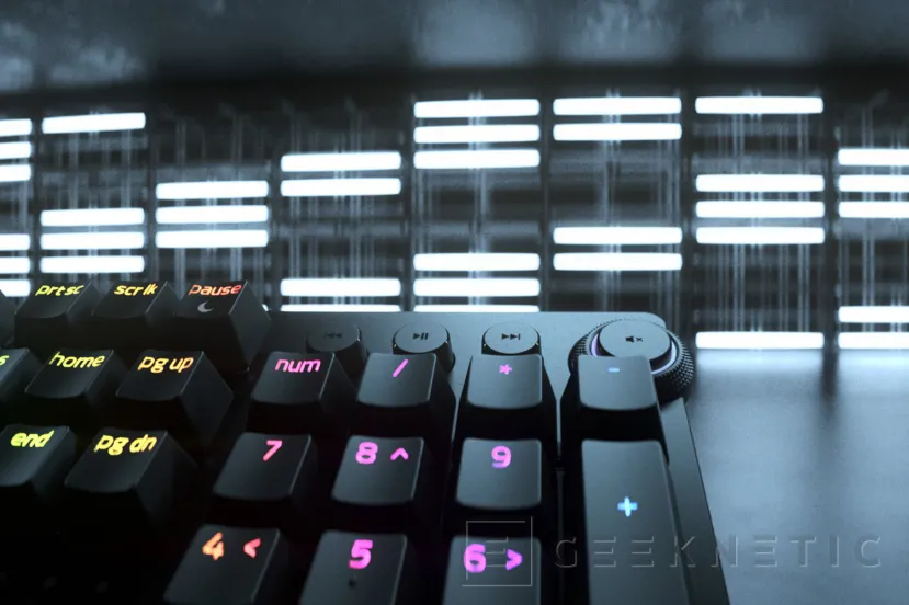 Geeknetic Razer lanza el teclado analógico Huntsman V2 con iluminación RGB y personalización del recorrido de cada tecla 2