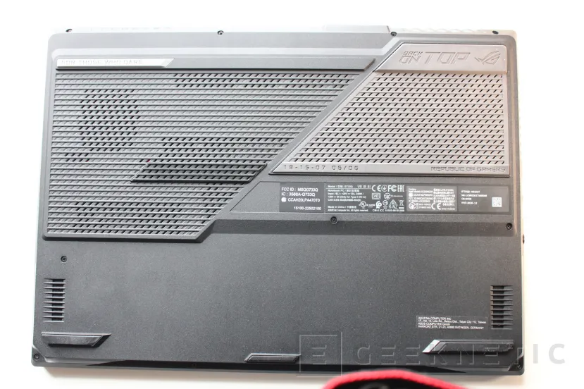 Geeknetic ASUS ROG Strix SCAR 17 G733QS Review con Ryzen 9 5900HX y RTX 3080 22