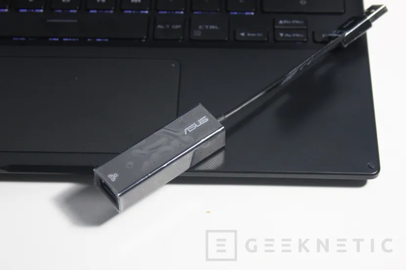 Geeknetic ASUS ROG Flow X13 con ROG XG Mobile RTX 3080 Review 24
