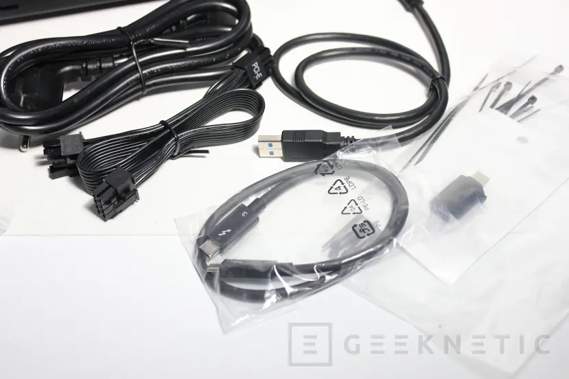 Geeknetic Cooler Master MasterCase EG200 Review 8