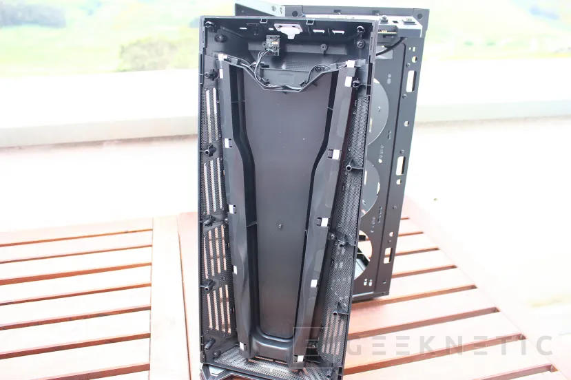 Geeknetic Cooler Master MasterBox 540 Review 8