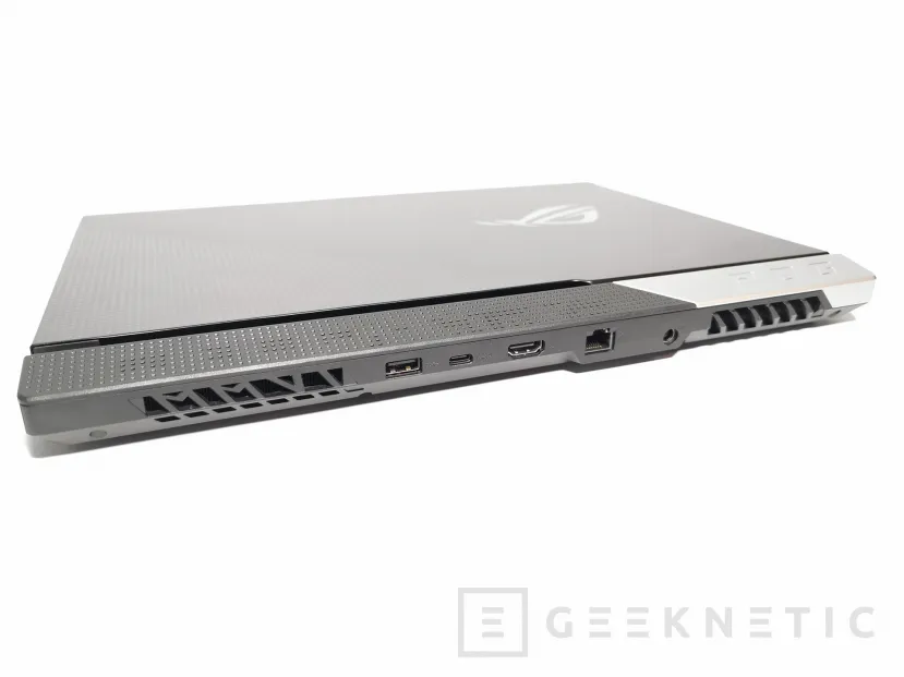 Geeknetic ASUS ROG Strix SCAR 15 G533QS Review con Ryzen 7 5800H y RTX 3080 7