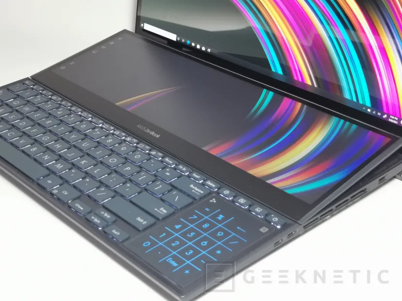 Geeknetic El renovado ASUS ZenBook Pro Duo 15 llega a España con pantalla OLED 4K y ScreenPad Plus basculante 4