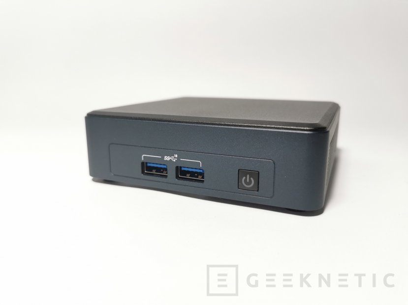 Intel NUC 11 Pro Review con Core i5-1135G7 [Análisis Completo en