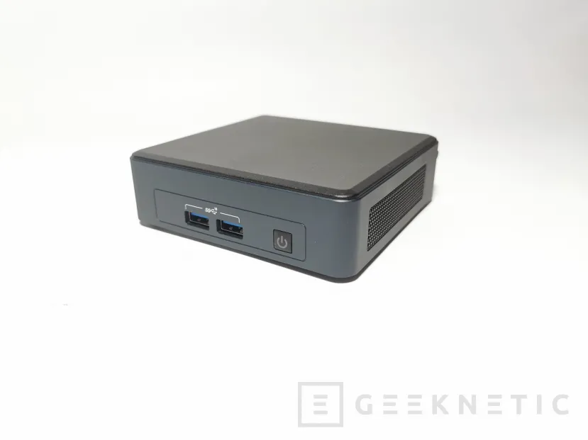 Geeknetic Intel NUC 11 Pro Review con Core i5-1135G7 31