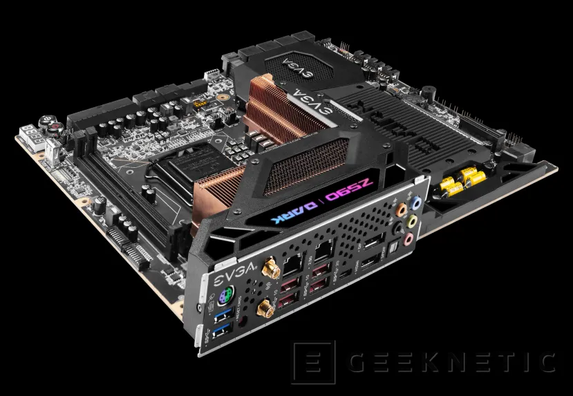Geeknetic EVGA lanza la placa Z590 DARK con diseño del socket y la memoria girado 90º 3