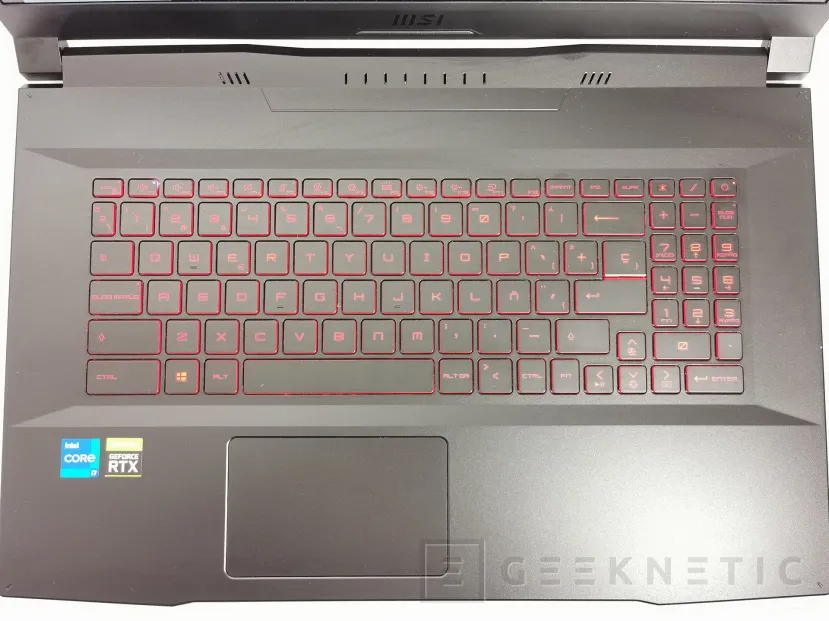 Geeknetic MSI Katana GF76 11UE Review con Core i7-11800H y RTX 3060 8