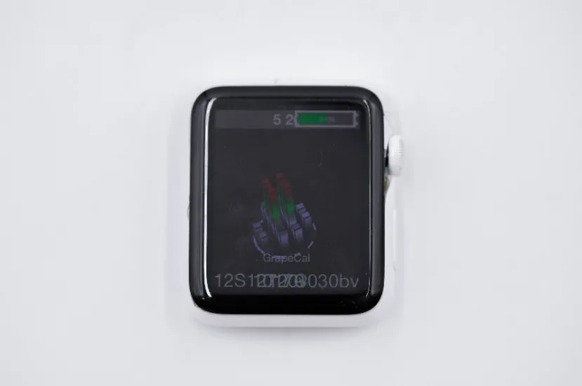 Geeknetic Apple estuvo trabajando en el Apple Watch de cerámica en su primera generación 1