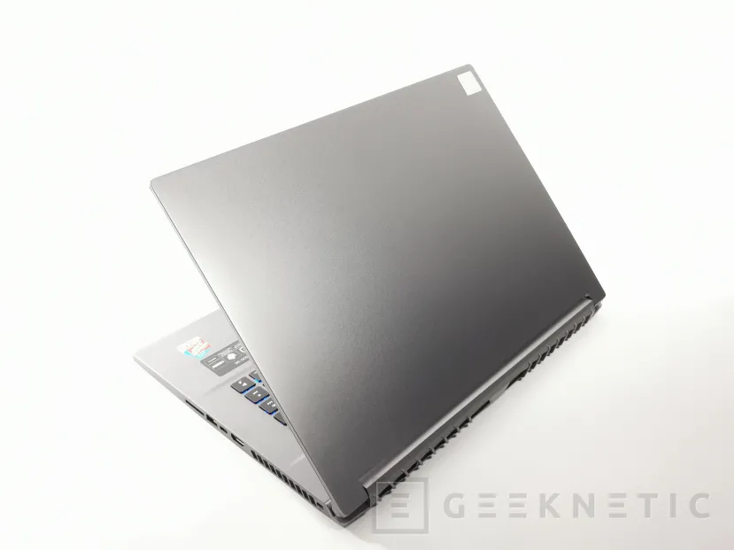 Geeknetic Acer Predator Triton 500 SE Preview con Core i9-11900H y RTX 3080 en tan solo 19,99 mm 1