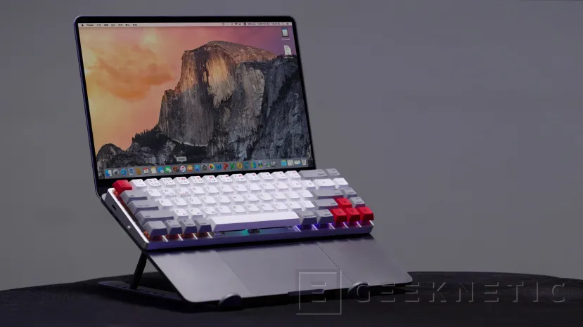 Geeknetic El Epomaker NT68 es un pequeño teclado mecánico, con RGB, inalámbrico y magnético para ser adherido a portátiles 2