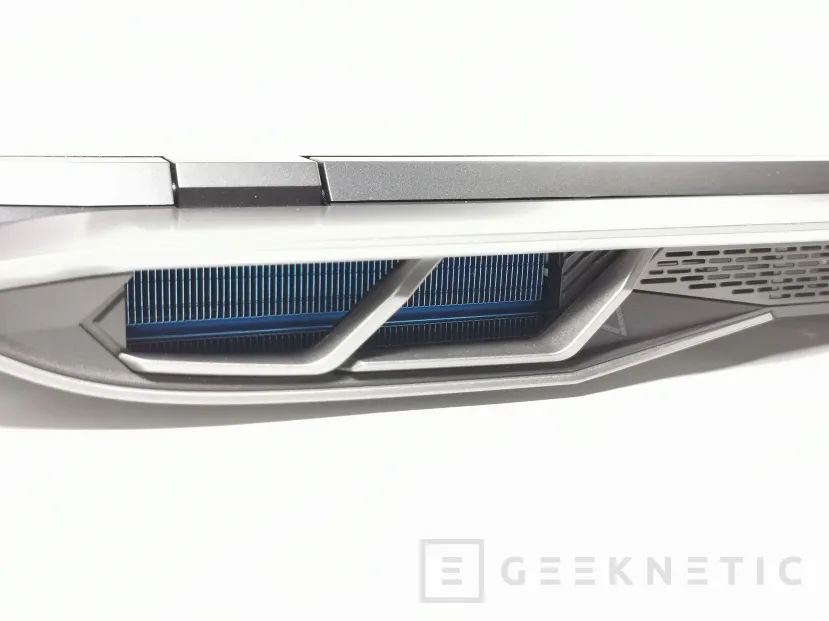 Geeknetic Acer Predator Helios 500 Preview con Core i9-11980HK y RTX 3080 2