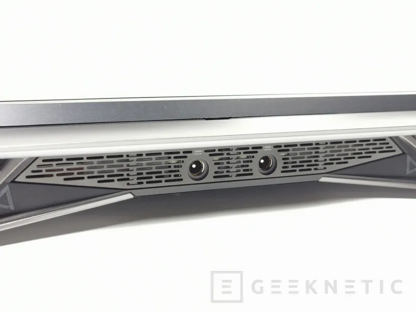 Geeknetic Acer Predator Helios 500 Preview con Core i9-11980HK y RTX 3080 3