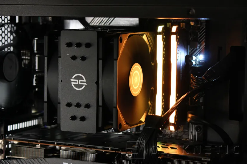 Geeknetic PCSpecialist Torva Ultra R Review con AMD Ryzen 5 5600X y Radeon RX 6700 XT 15