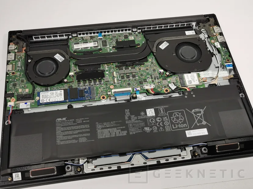 Geeknetic ASUS Vivobook Pro 16X M7600QC Review 7