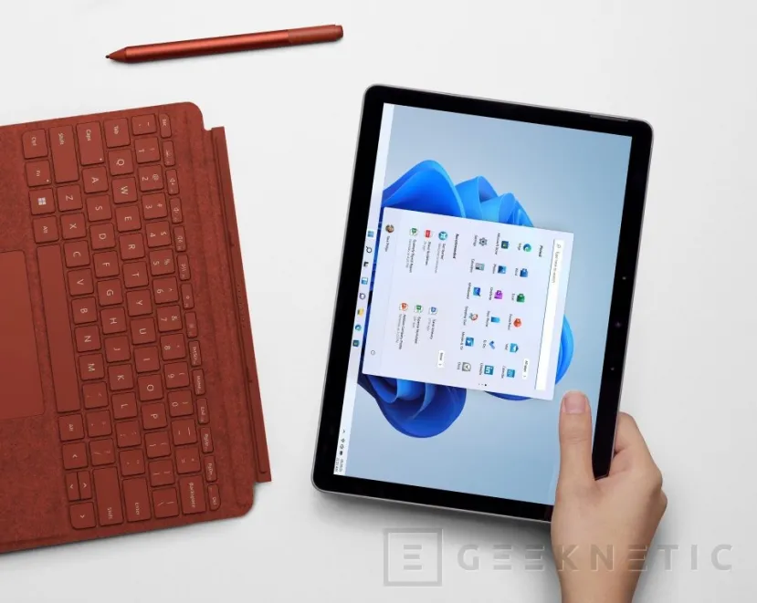 Geeknetic La Microsoft Surface Go 3 se presenta como la gama de acceso con un precio de partida de 439 euros 1