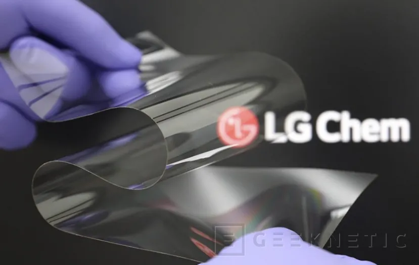 Geeknetic LG desarrolla una pantalla flexible con la dureza del cristal para smartphones plegables 1