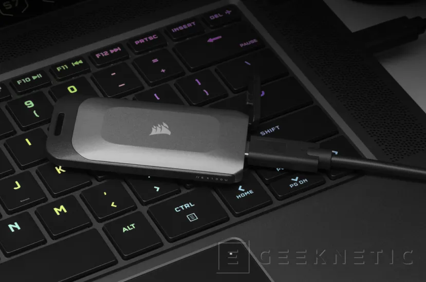 Geeknetic Lo nuevo de Corsair es su SSD USB-C EX100U con hasta 1,6 GB/s de velocidad 2