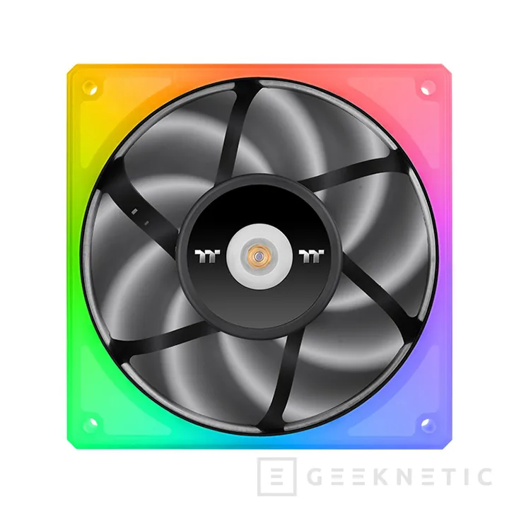 Geeknetic Thermaltake ha presentado los nuevos ventiladores TOUGHFAN de alta presión estática con iluminación RGB 1