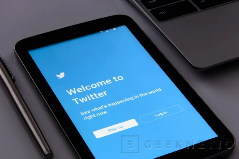Geeknetic Twitter suspende la posibilidad de comprar la verificación tras el caos de las cuentas falsas 1