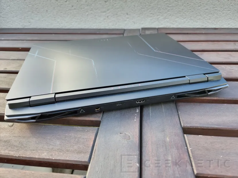 Geeknetic Acer Nitro 5 AN515-58-78QQ Review 4