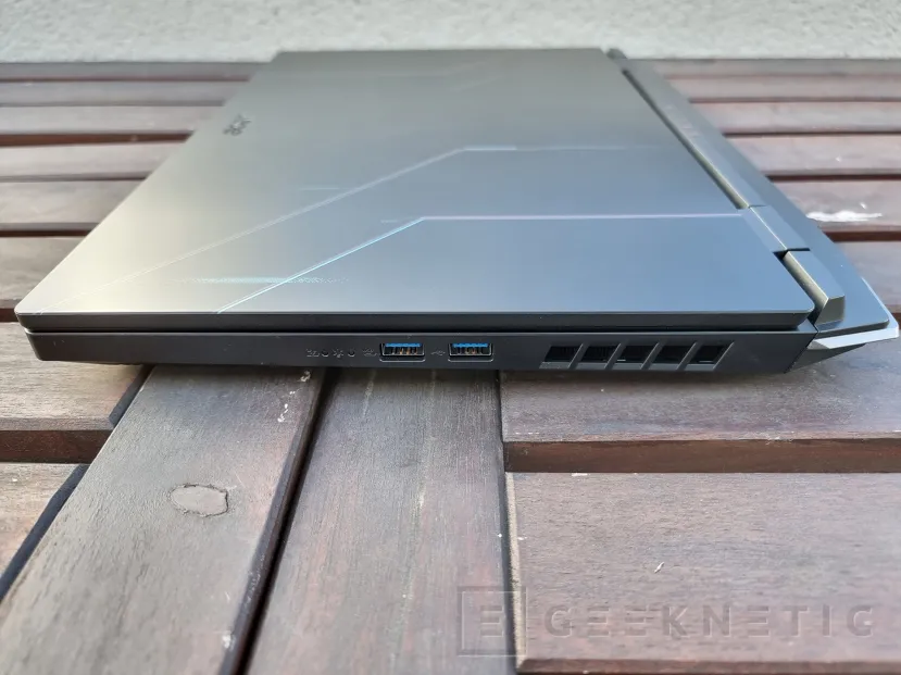 Geeknetic Acer Nitro 5 AN515-58-78QQ Review 6