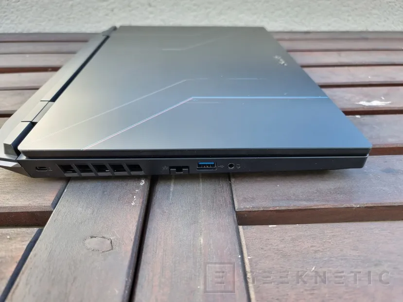 Geeknetic Acer Nitro 5 AN515-58-78QQ Review 5
