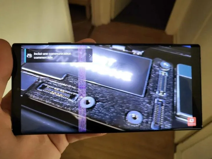 Geeknetic Aparece una línea de píxeles en la pantalla de los Samsung Galaxy S22 Ultra con procesador Exynos 1
