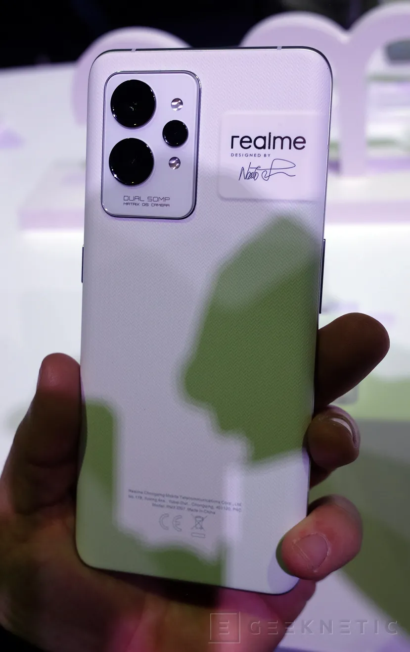 Geeknetic Realme ha presentado la familia GT 2 Series en el MWC con pantalla LTPO 2.0 de 1.400 nits 2