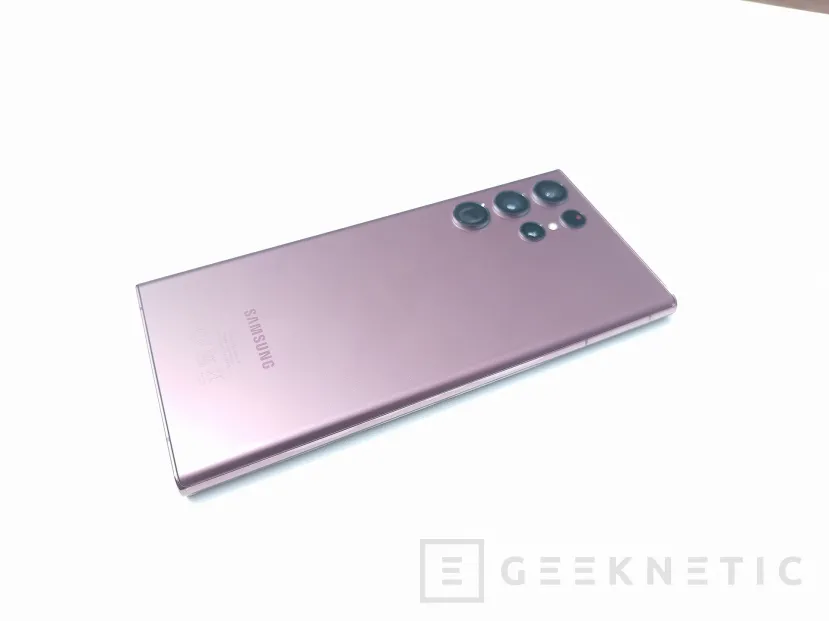 Geeknetic Samsung Galaxy S22 Ultra Review 76