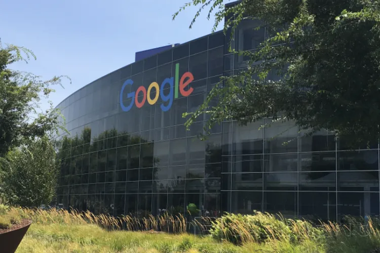 Geeknetic Google entra en bancarrota en Rusia  1