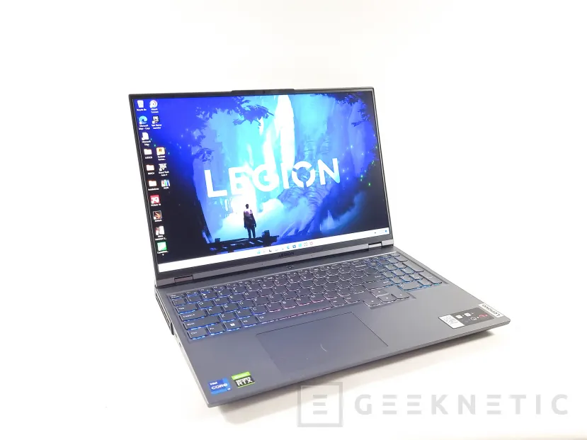 Geeknetic Lenovo Legion 5i Pro 16IAH7H Review con Core i7-12700H 14