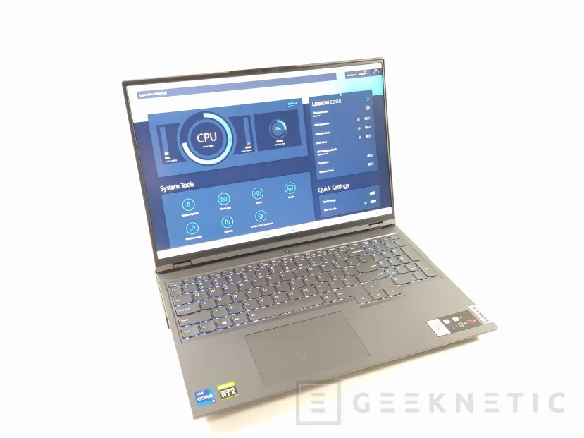 Geeknetic Lenovo Legion 5i Pro 16IAH7H Review con Core i7-12700H 25