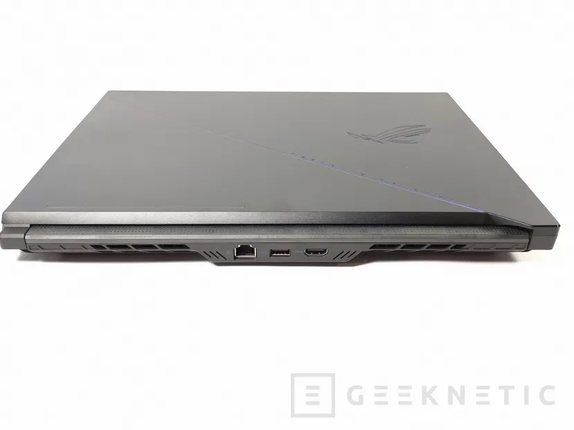 Geeknetic ASUS ROG Zephyrus Duo 16 GX650 Review  6