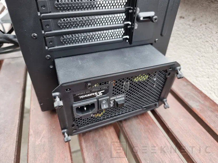 Geeknetic Be Quiet! Pure Base 500 FX Review 17