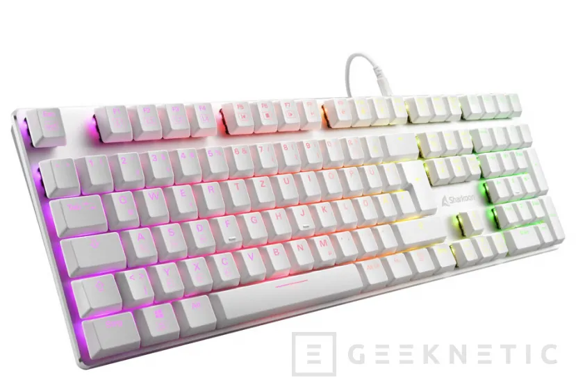 Geeknetic Sharkoon PureWriter RGB White, diseño blanco junto a interruptores Kailh de perfil bajo 1